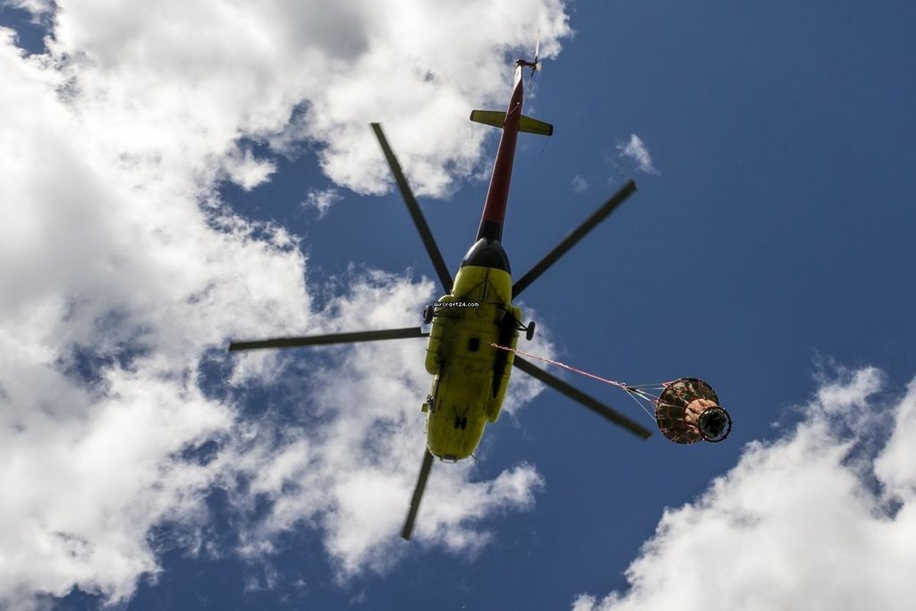 Mil Moscow Helicopter Plant Mi-171E 8AMT, fotografía 3 de 3