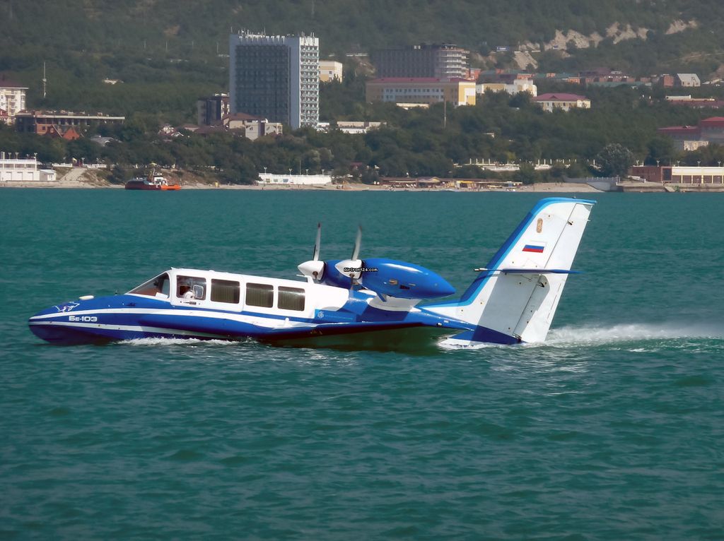 Beriev BE-103, fotografía 2 de 19