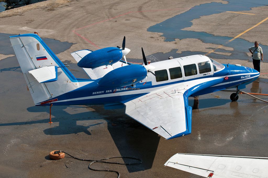 Beriev BE-103, fotografía 7 de 19
