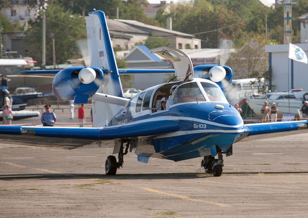 Beriev BE-103, fotografía 9 de 19