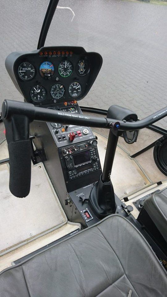 Robinson R22, fotografía 5 de 10