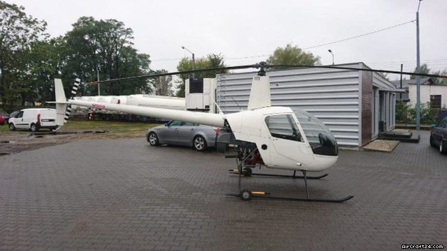 Robinson R22, fotografía 9 de 10