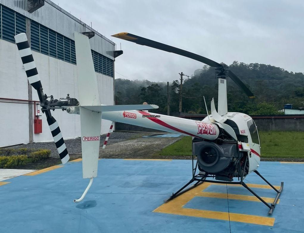 Robinson R22, fotografía 3 de 8