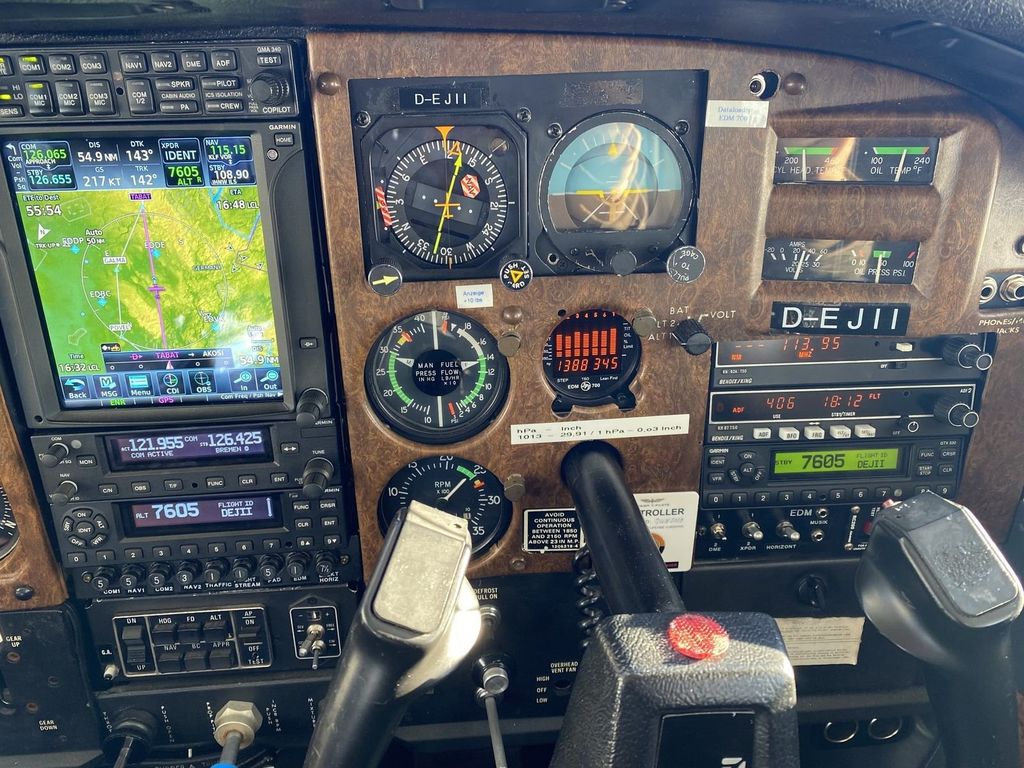 Cessna P210N, fotografía 11 de 20