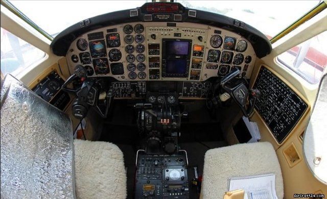 Beechcraft B300, fotografía 4 de 18