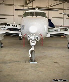 Beechcraft B300, fotografía 8 de 18