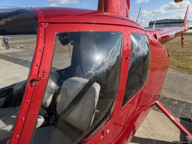 Robinson R44, fotografía 2 de 5