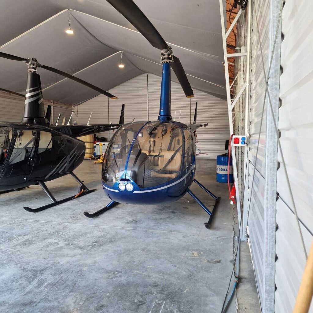 Robinson R66, fotografía 5 de 8