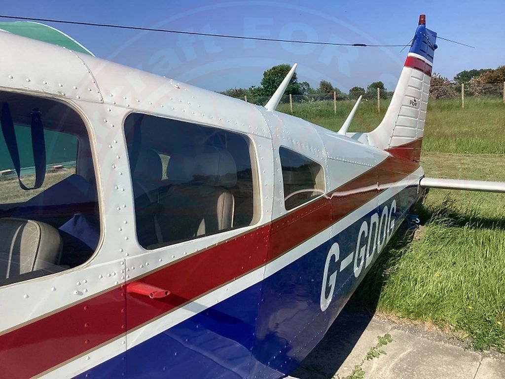 Piper PA-28 Arrow, fotografía 7 de 13