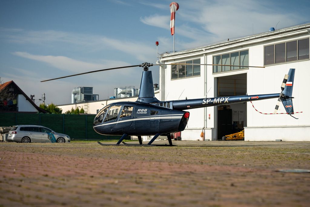 Robinson R66, fotografía 2 de 14