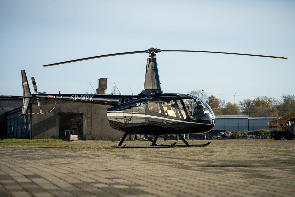 Robinson R66, fotografía 3 de 14