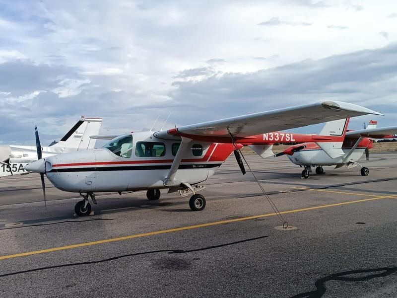 Cessna 337 G, fotografía 1 de 10