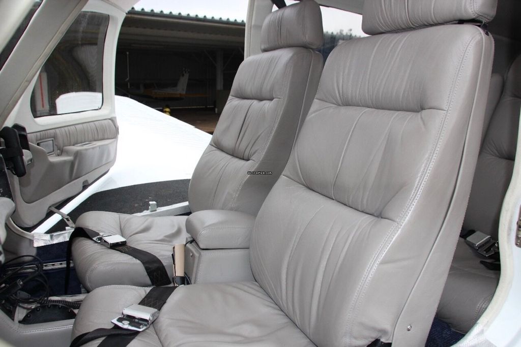 Commander 112A, fotografía 4 de 11