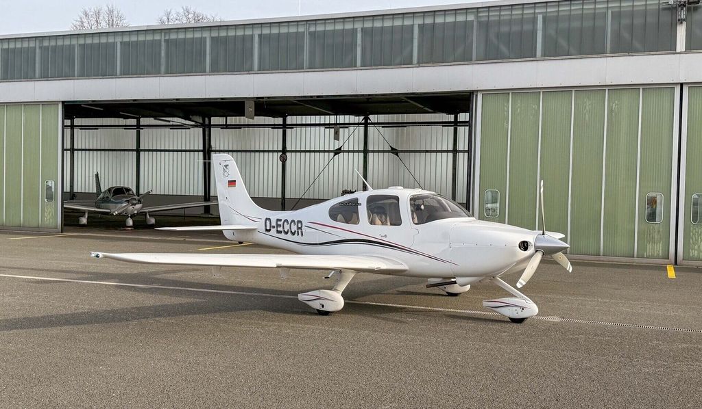 Cirrus SR20 G1, fotografía 2 de 20