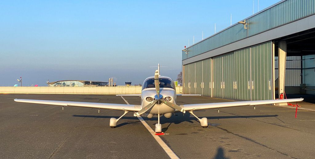 Cirrus SR20 G1, fotografía 3 de 20