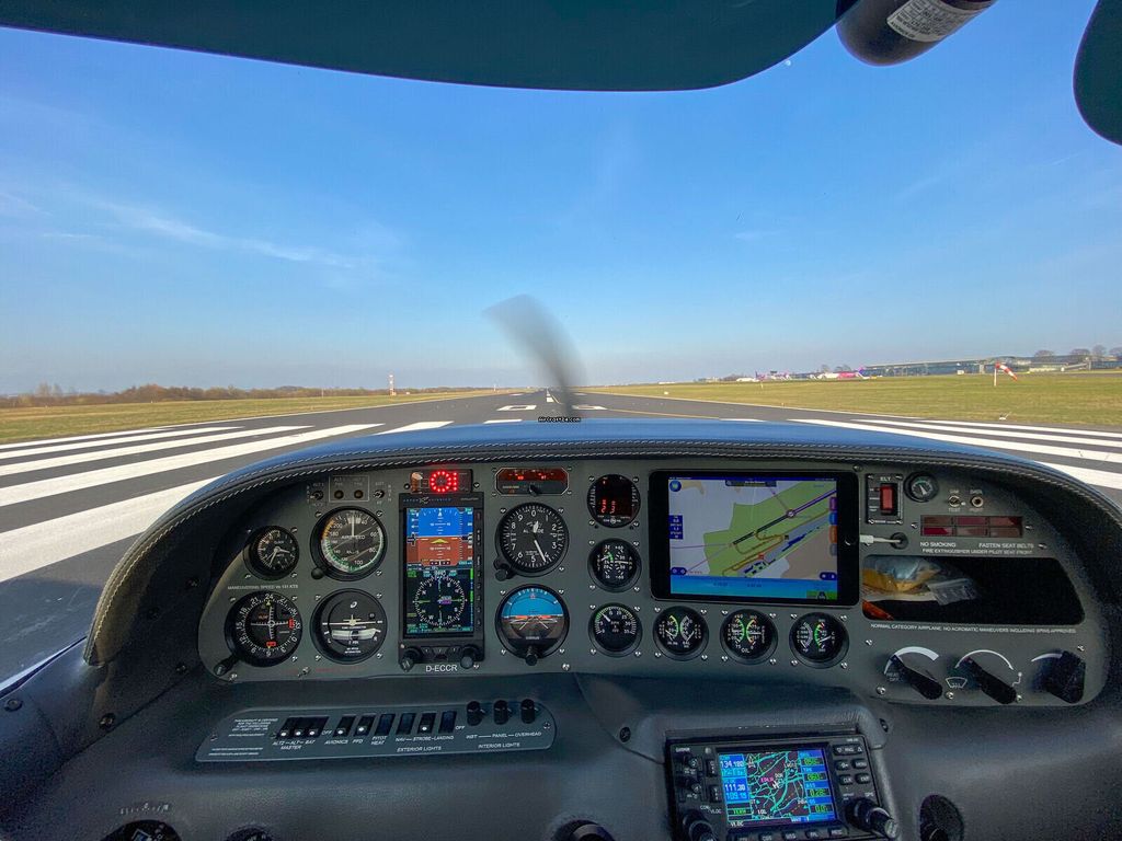 Cirrus SR20 G1, fotografía 4 de 20