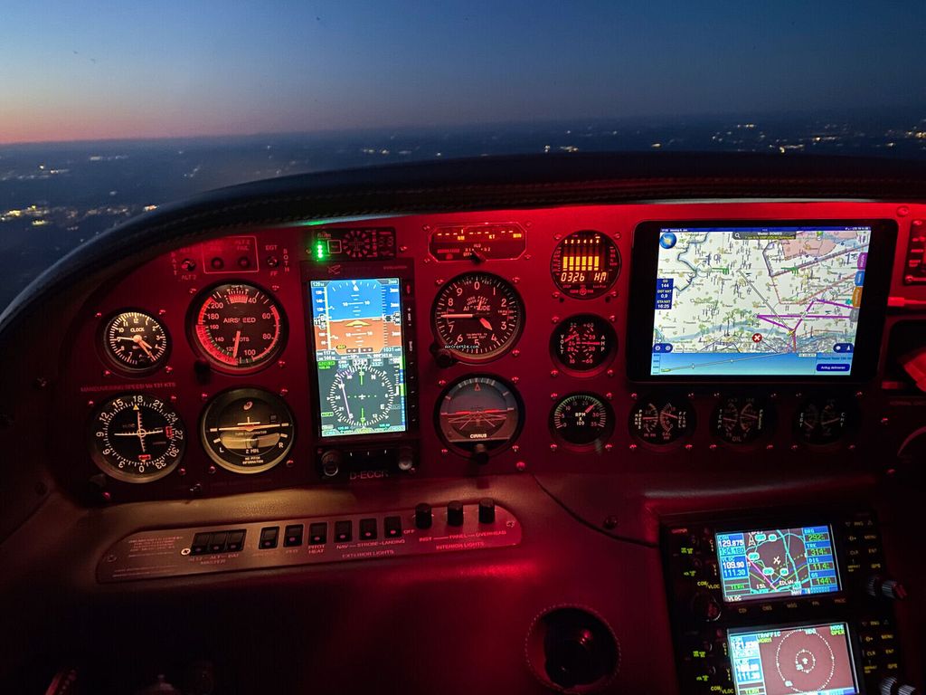 Cirrus SR20 G1, fotografía 7 de 20