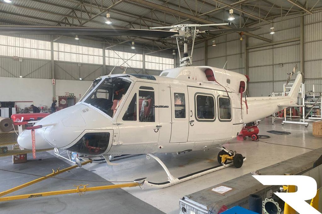Bell 212, fotografía 4 de 8