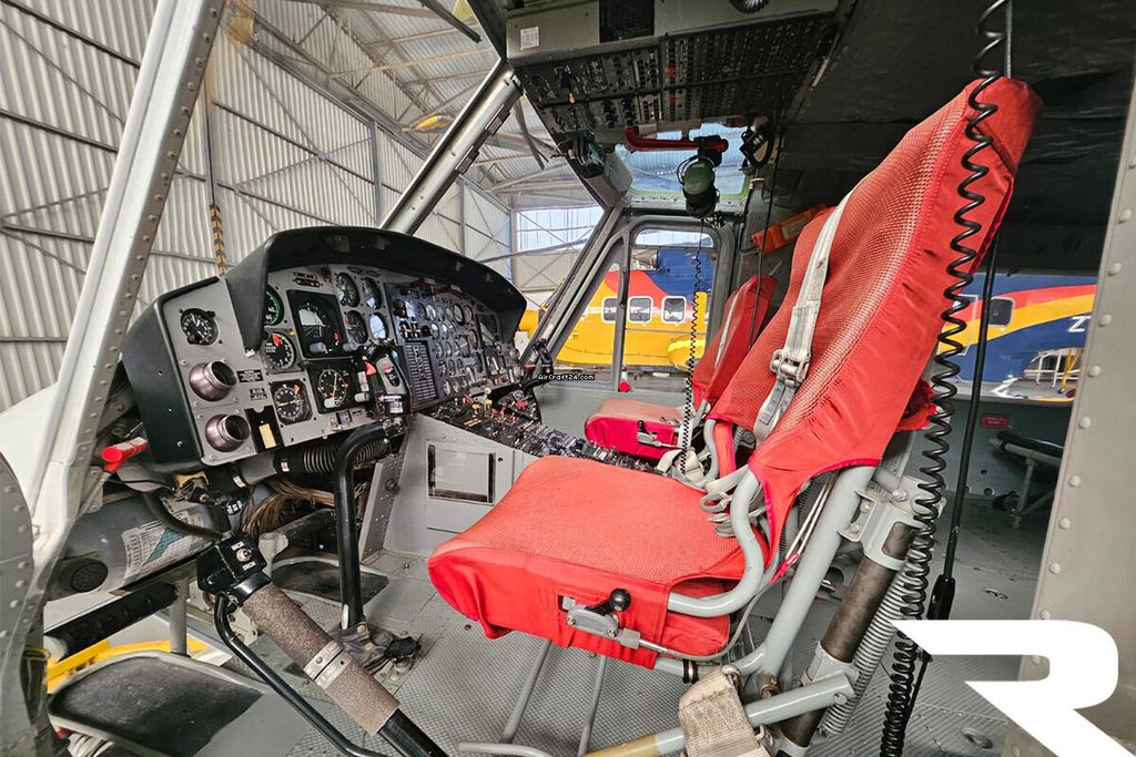 Bell 212, fotografía 6 de 8