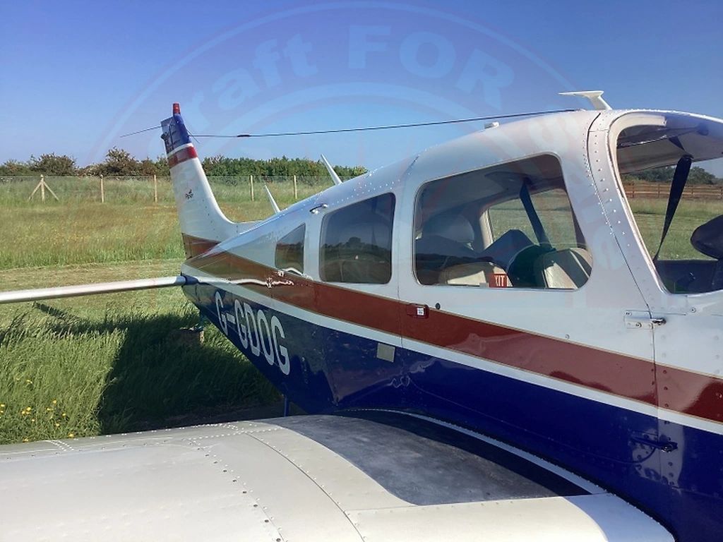 Piper PA-28 Arrow, fotografía 10 de 13