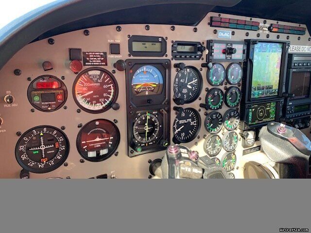 Piper PA-34, fotografía 5 de 10