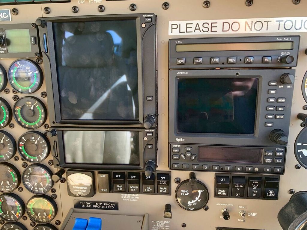Piper PA-34, fotografía 7 de 10