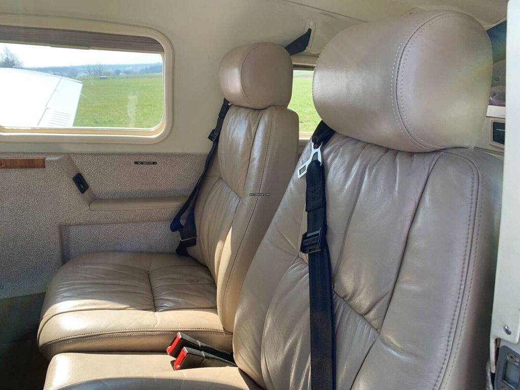 Piper PA-34, fotografía 8 de 10