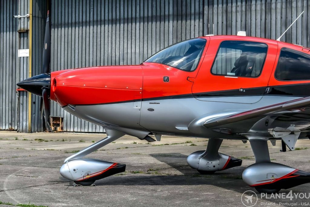 Cirrus SR22 G5 GTS, fotografía 3 de 20