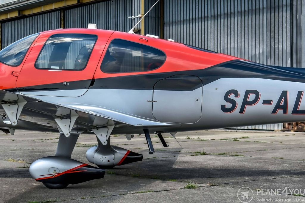 Cirrus SR22 G5 GTS, fotografía 4 de 20
