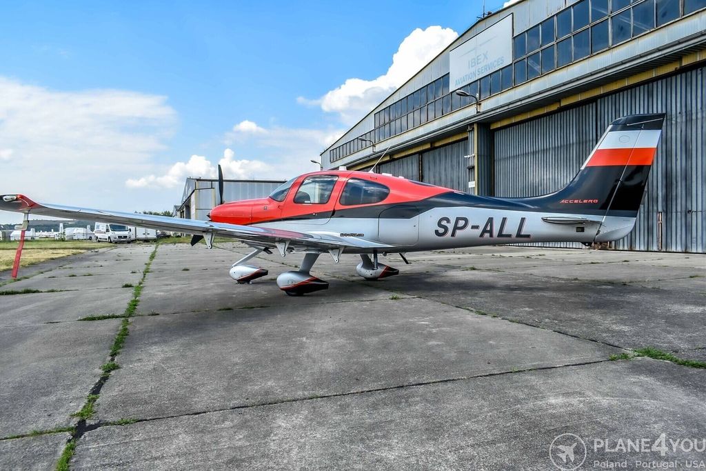 Cirrus SR22 G5 GTS, fotografía 5 de 20
