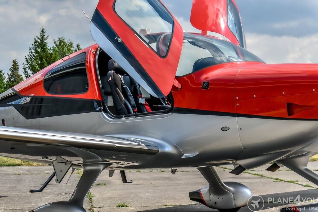 Cirrus SR22 G5 GTS, fotografía 11 de 20