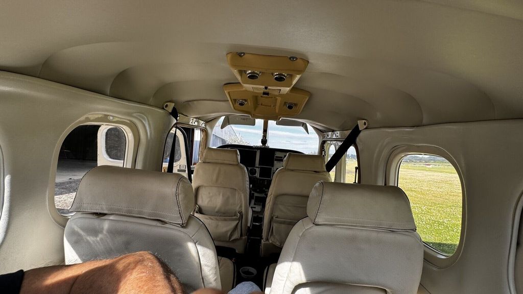 Cessna P210N, fotografía 8 de 10