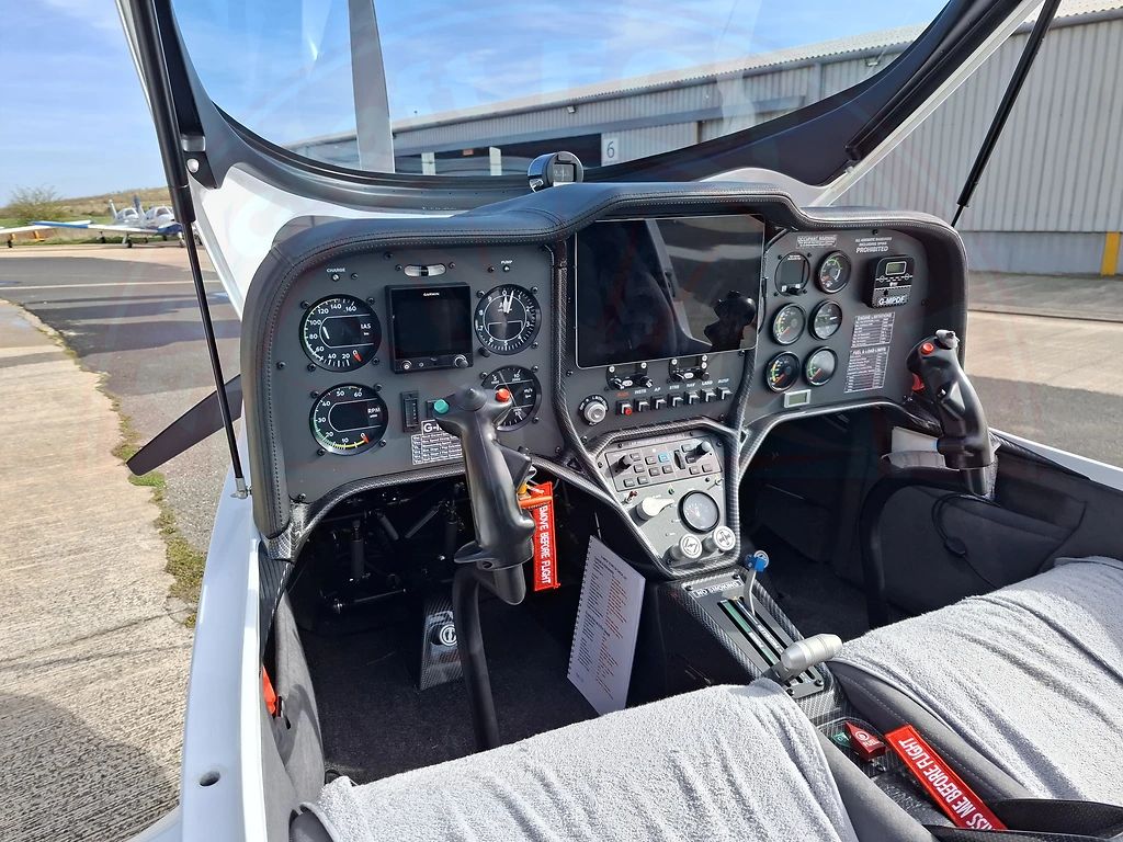 TL Ultralight TL-2000, fotografía 15 de 23