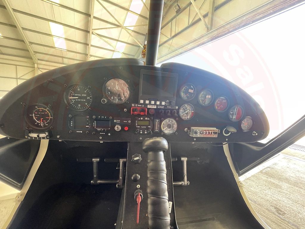 Comco Ikarus C42 FB100, fotografía 7 de 10