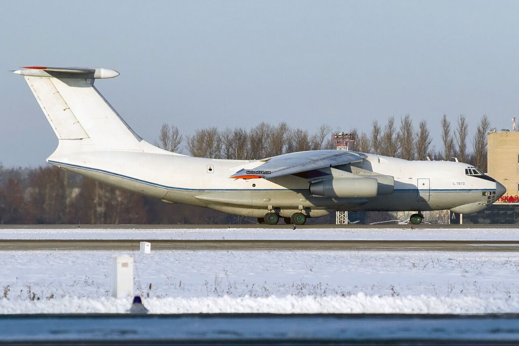 Ilyushin IL-76TD, fotografía 3 de 11
