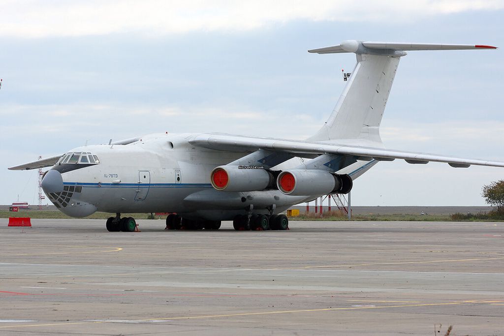 Ilyushin IL-76TD, fotografía 8 de 11