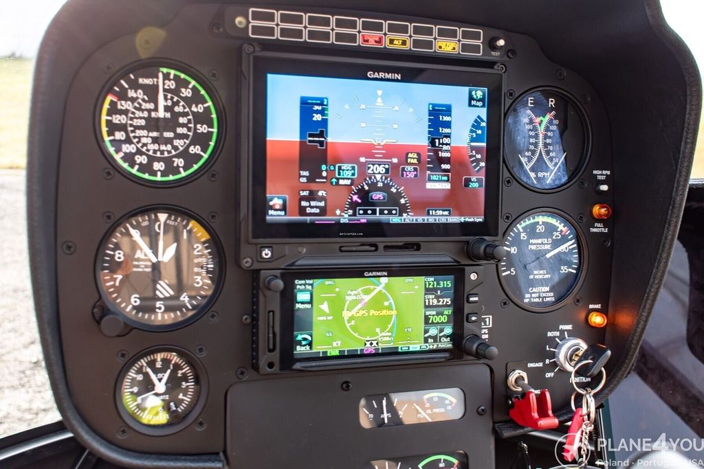 Robinson R44, fotografía 11 de 20