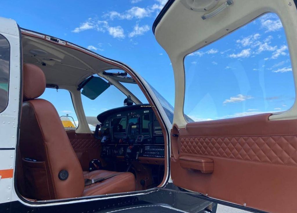 Piper PA-28, fotografía 7 de 8