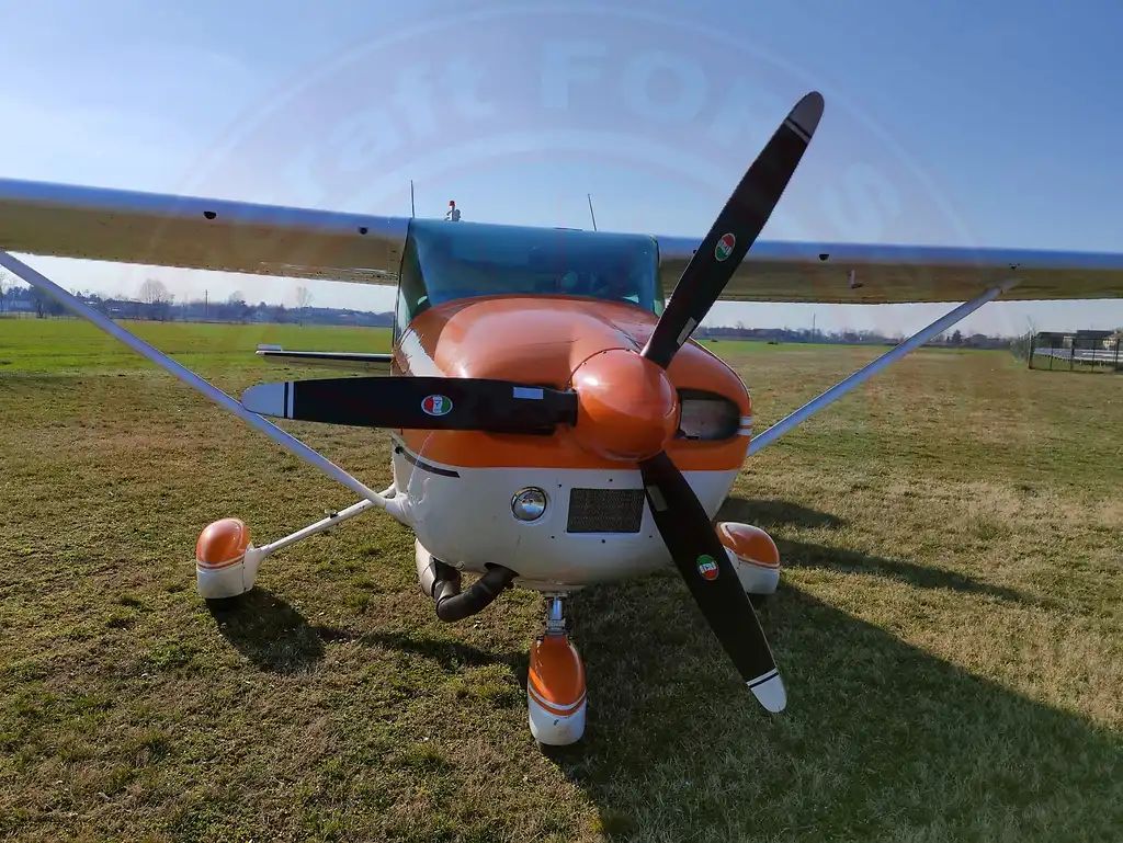Cessna 182, fotografía 2 de 11
