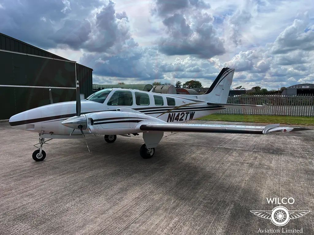 Raytheon BE58 Baron, fotografía 4 de 68