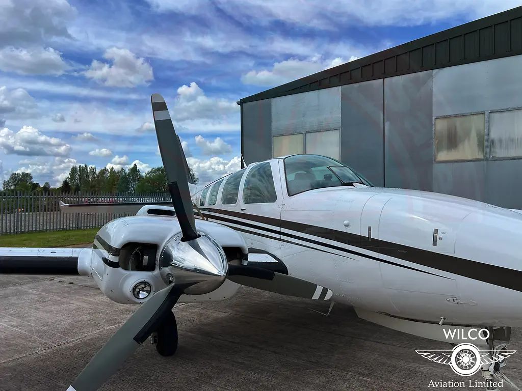 Raytheon BE58 Baron, fotografía 10 de 68