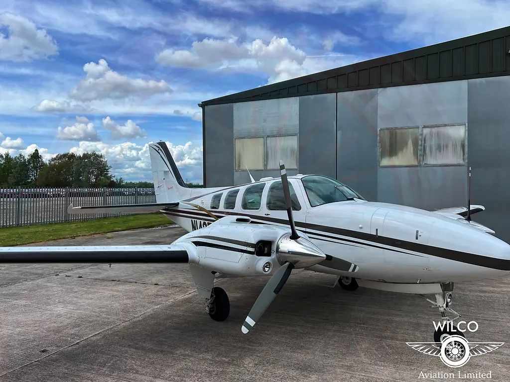 Raytheon BE58 Baron, fotografía 13 de 68