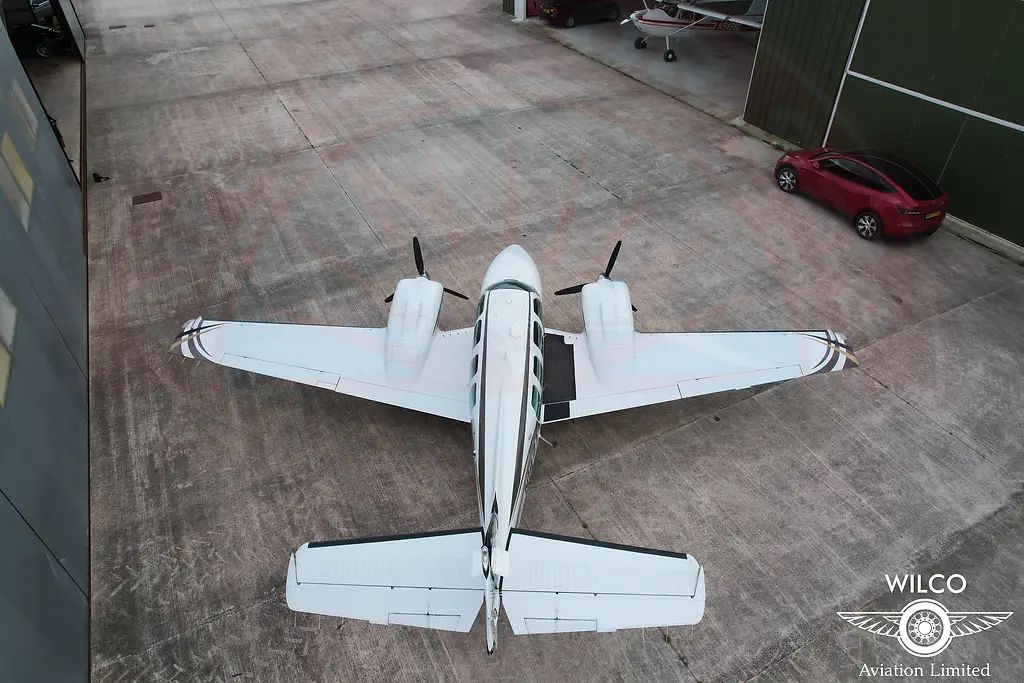 Raytheon BE58 Baron, fotografía 32 de 68