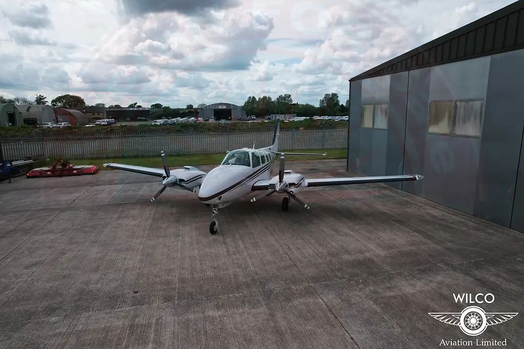 Raytheon BE58 Baron, fotografía 34 de 68
