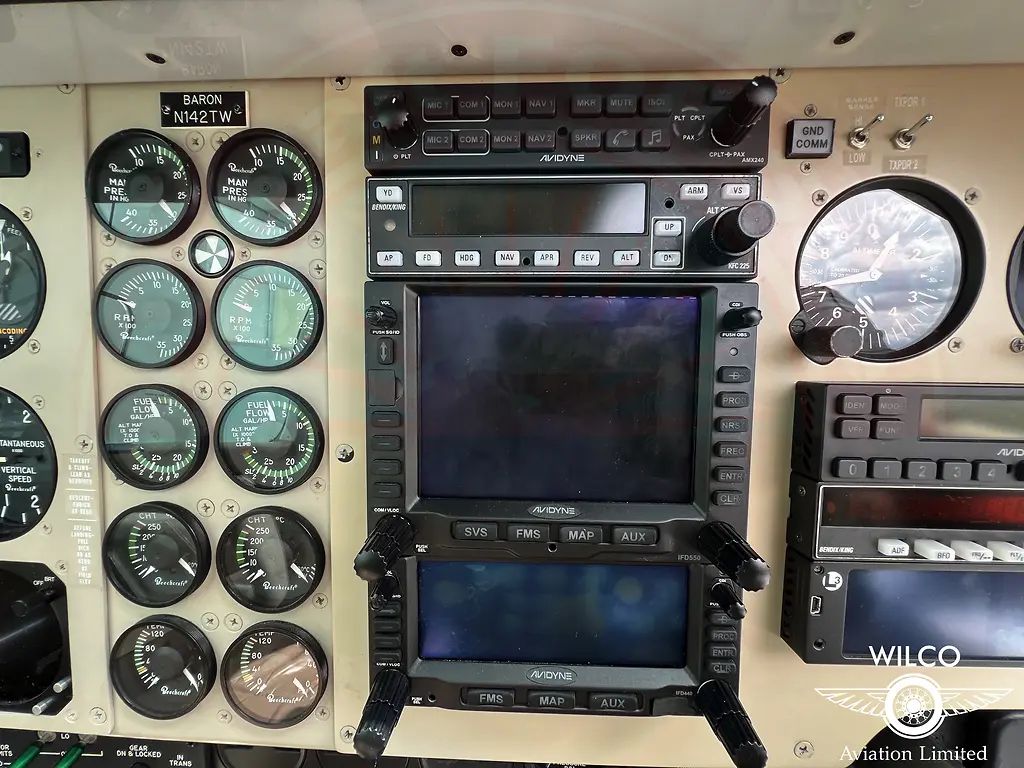 Raytheon BE58 Baron, fotografía 41 de 68
