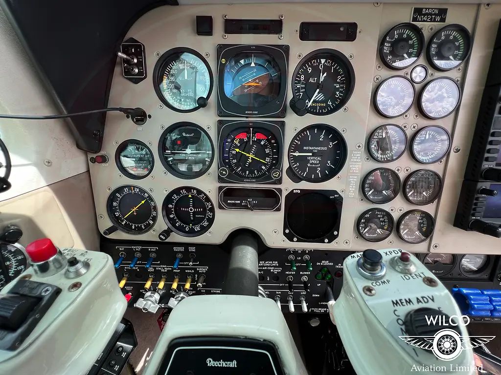 Raytheon BE58 Baron, fotografía 46 de 68