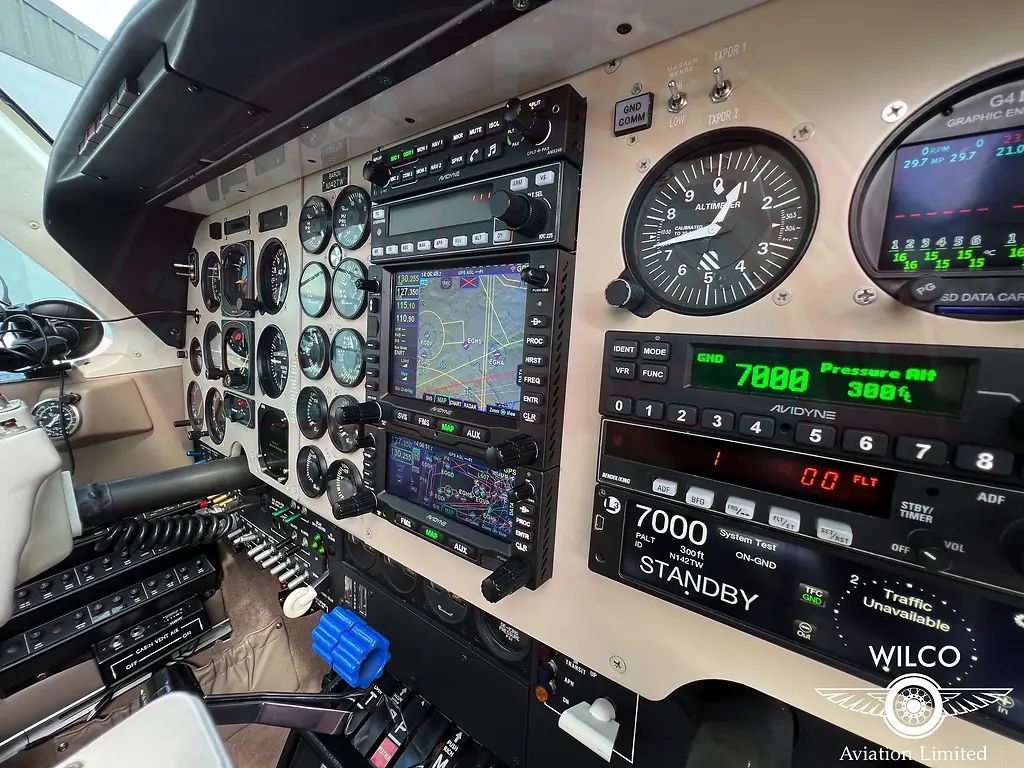 Raytheon BE58 Baron, fotografía 54 de 68