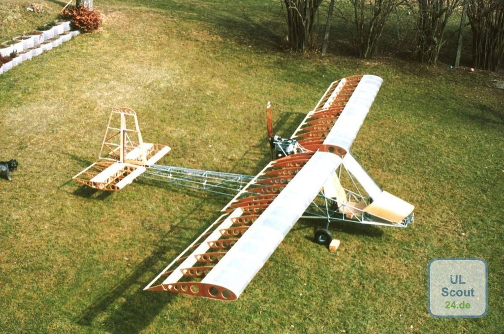 Götz 50, photograph 2 of 4