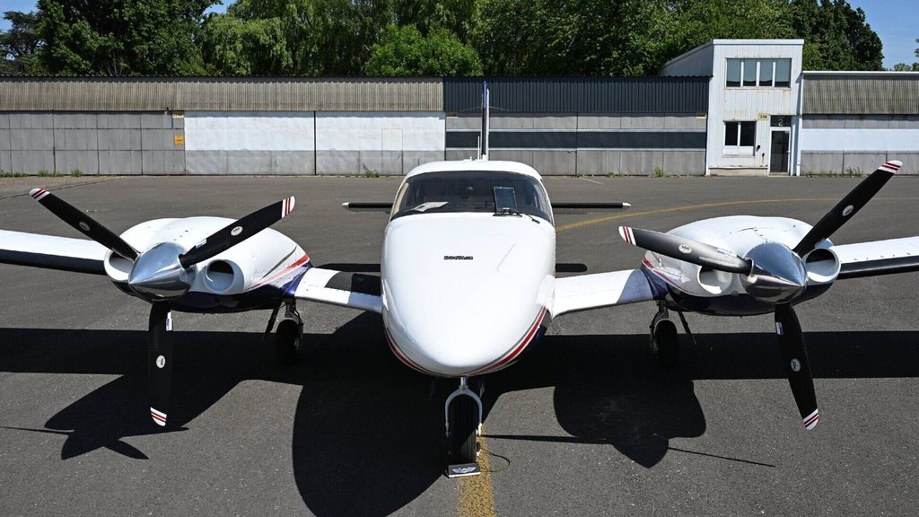 Piper Seneca V, fotografía 8 de 20