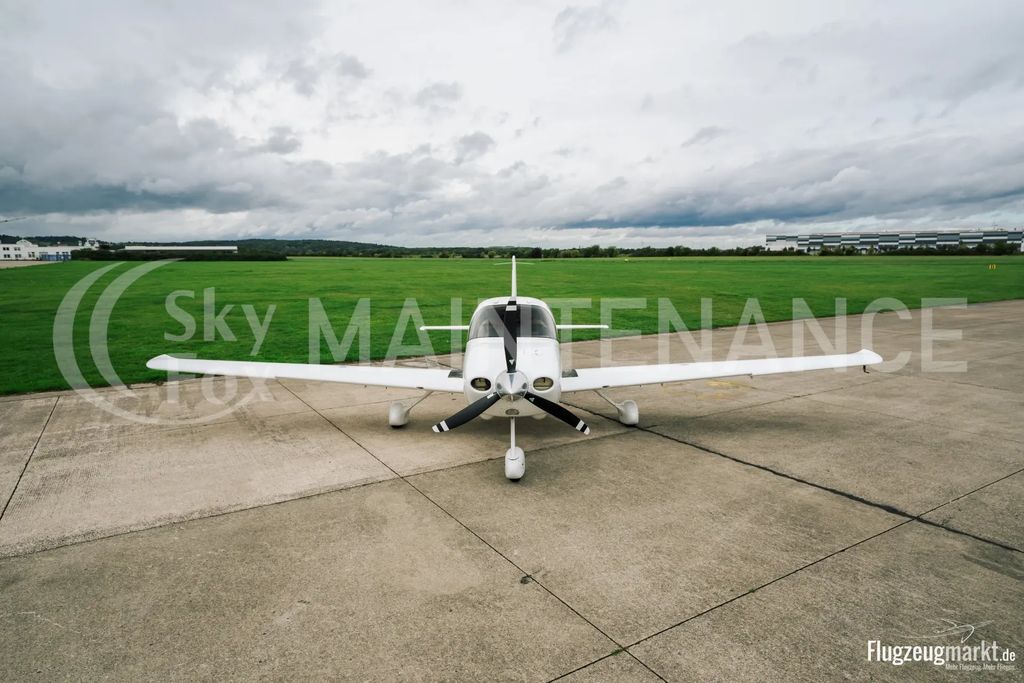 Cirrus SR20, fotografía 2 de 11